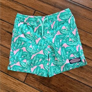 Pink and Green Leaf Print Swim Shorts vineyard vines sz 6
